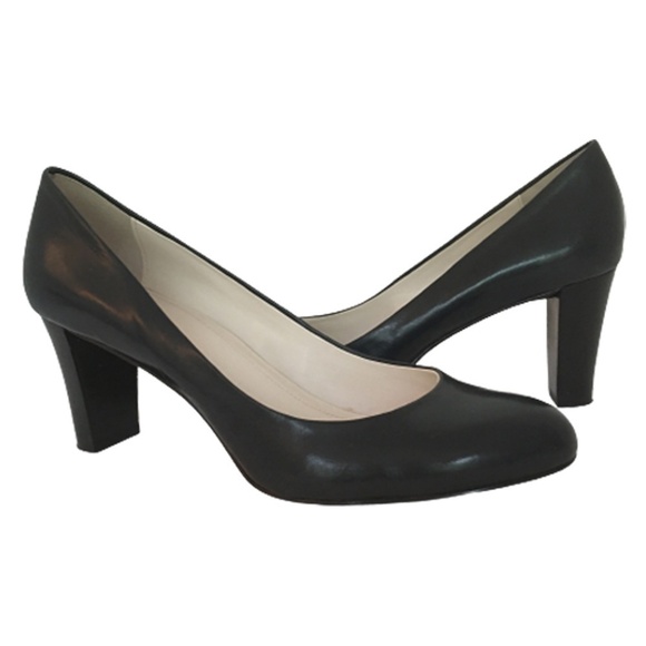 Calvin Klein Babe Leather Shoes Pumps Heels Dark Blue Classic EUC - Picture 9 of 11